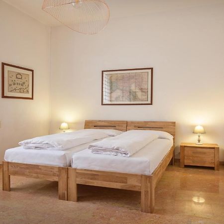 Villa Francesca-Grande Appartamento In Riva Al Lago Brenzone sul Garda Bagian luar foto