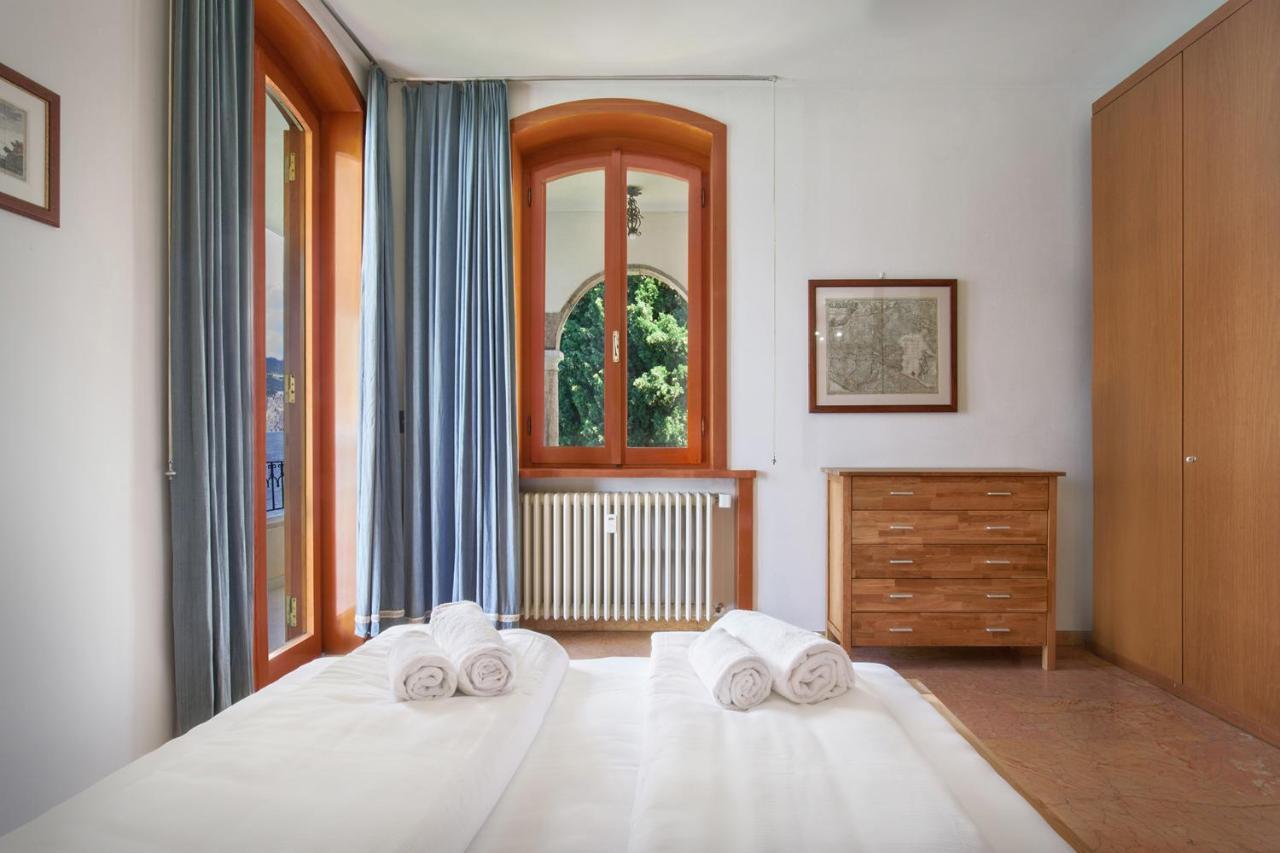 Villa Francesca-Grande Appartamento In Riva Al Lago Brenzone sul Garda Bagian luar foto